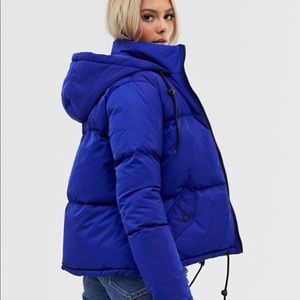 Hooded puffer jacket